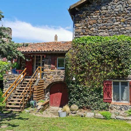 Les Gites Estaou Treillo Le Monastier sur Gazeille Exterior foto