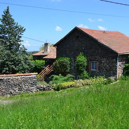 Les Gites Estaou Treillo Le Monastier sur Gazeille Exterior foto