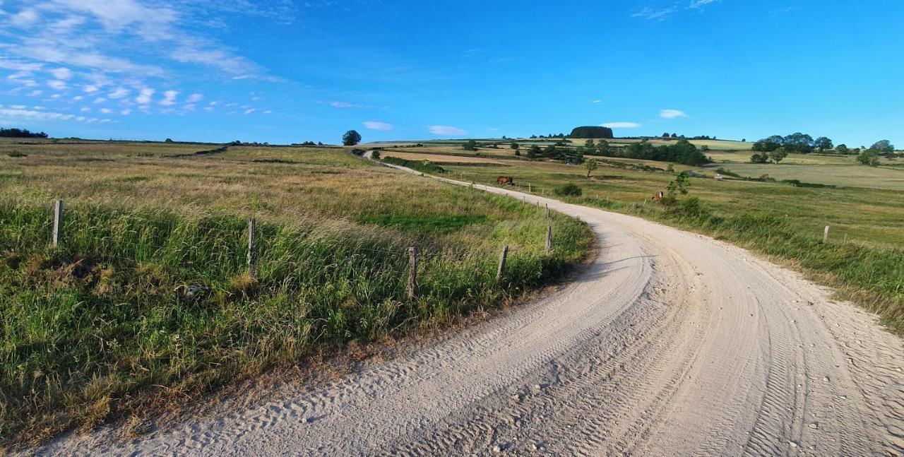 Les Gites Estaou Treillo Le Monastier sur Gazeille Exterior foto