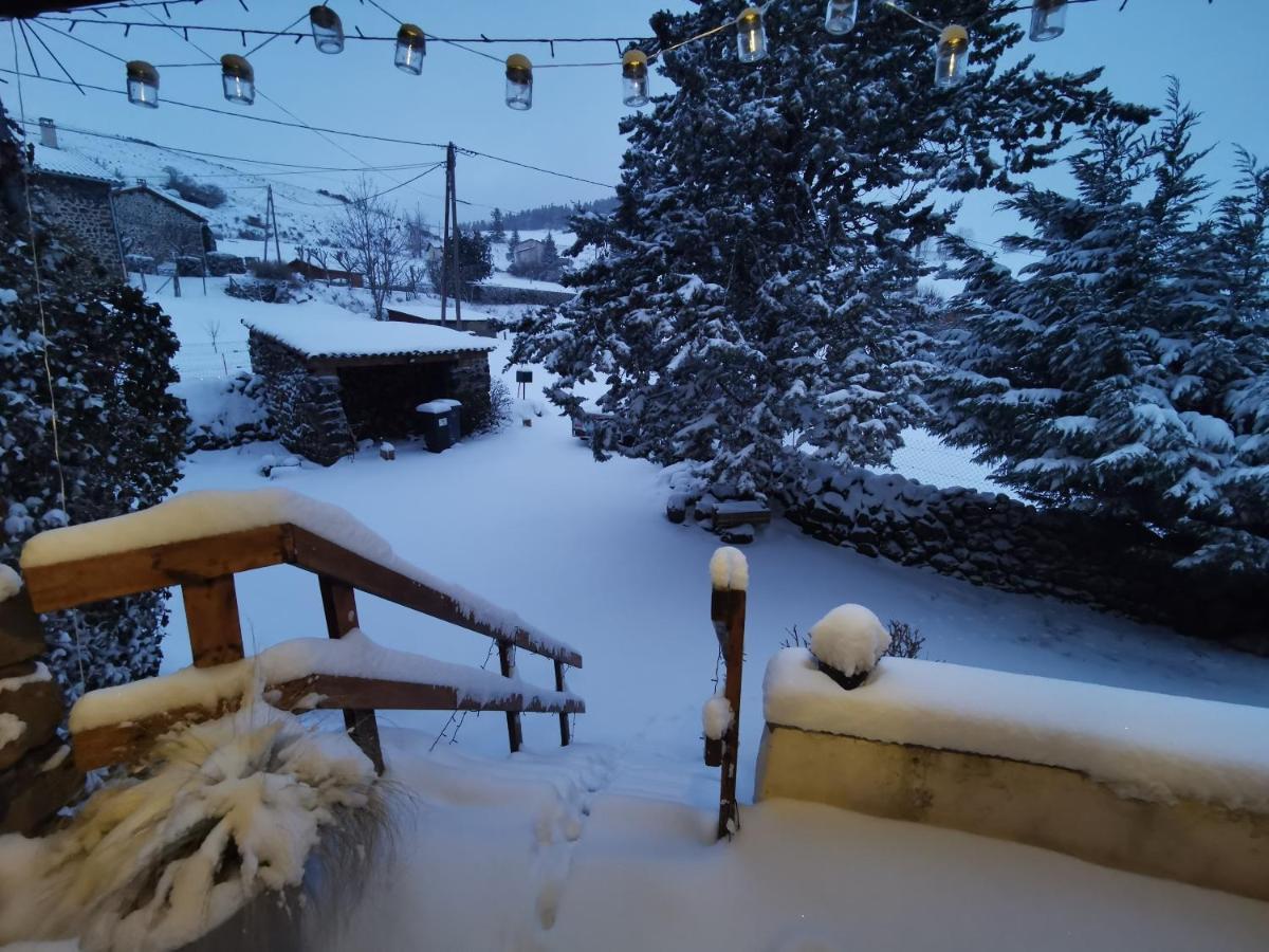 Les Gites Estaou Treillo Le Monastier sur Gazeille Exterior foto